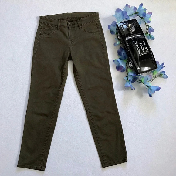 Uniqlo Dark Olive Colored Capri Denim Women 24 - Picture 2 of 8